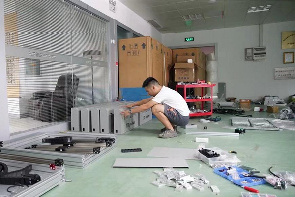武昌理工学院校长奖人物专访——袁豪:不甘平庸 砥砺前行(图3) 武昌理工学院校长奖人物专访——袁豪:不甘平庸 砥砺前行(图3)
