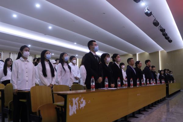 团结躬行树榜样 奋发前进有力量 武昌理工学院文法学院顺利召开第十二届学生代表大会暨换届大会(图2) 团结躬行树榜样 奋发前进有力量 武昌理工学院文法学院顺利召开第十二届学生代表大会暨换届大会(图2)