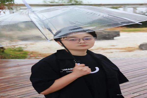 武昌理工学院校长奖人物专访--李佳娆:以知识点亮前路 以创新拥抱未来(图2)