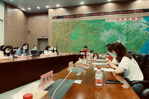 武昌理工学院校长奖提名奖人物专访——杨宇鹏:以奋斗之魂 谱青春之歌(图3) 武昌理工学院校长奖提名奖人物专访——杨宇鹏:以奋斗之魂 谱青春之歌(图3)