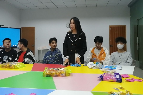 武昌理工学院青春健康同伴社开展社团见面会(图2) 武昌理工学院青春健康同伴社开展社团见面会(图2)