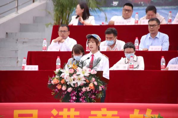 武昌理工学院隆重举行2022级新生军训检阅式暨开学典礼(图8)