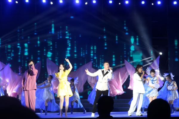 【组图】武昌理工学院2022年迎新晚会(图6)